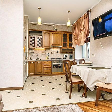 Amazing Two Beds In The Klovskiy Spusk Kyiv Exterior foto