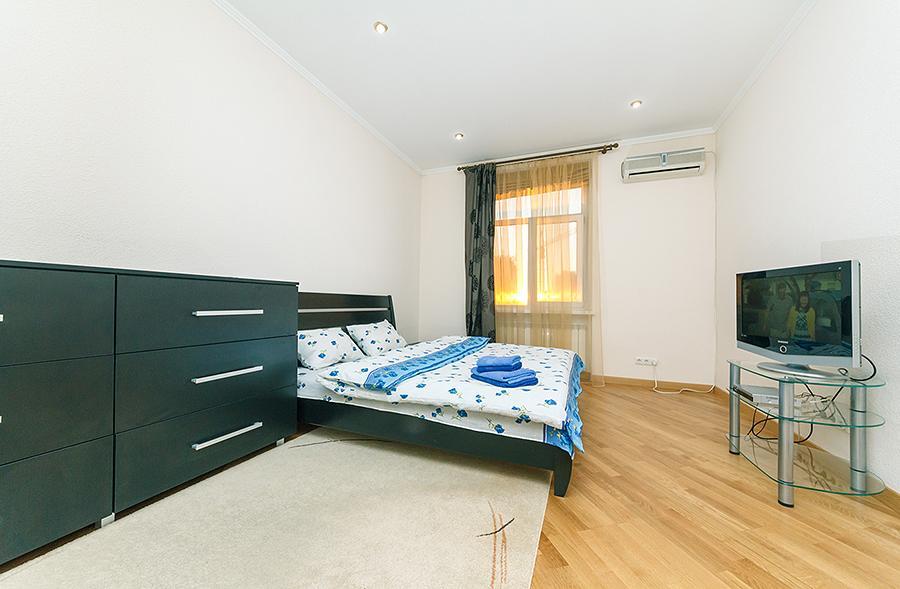 Amazing Two Beds In The Klovskiy Spusk Kyiv Exterior foto