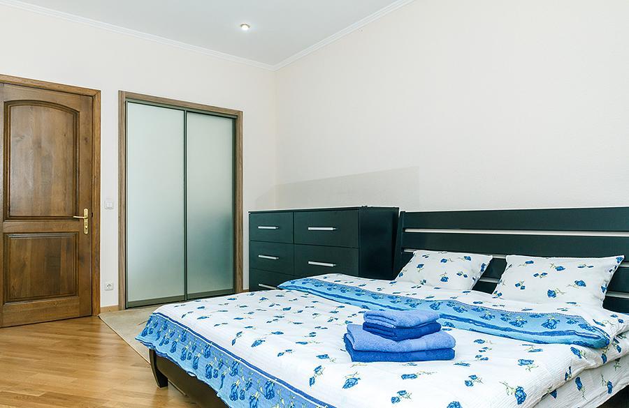 Amazing Two Beds In The Klovskiy Spusk Kyiv Exterior foto